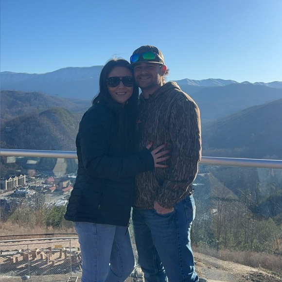 Meet your Posher, Jordan - Picture 2 of 9